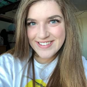 Meet your Posher, Alexis